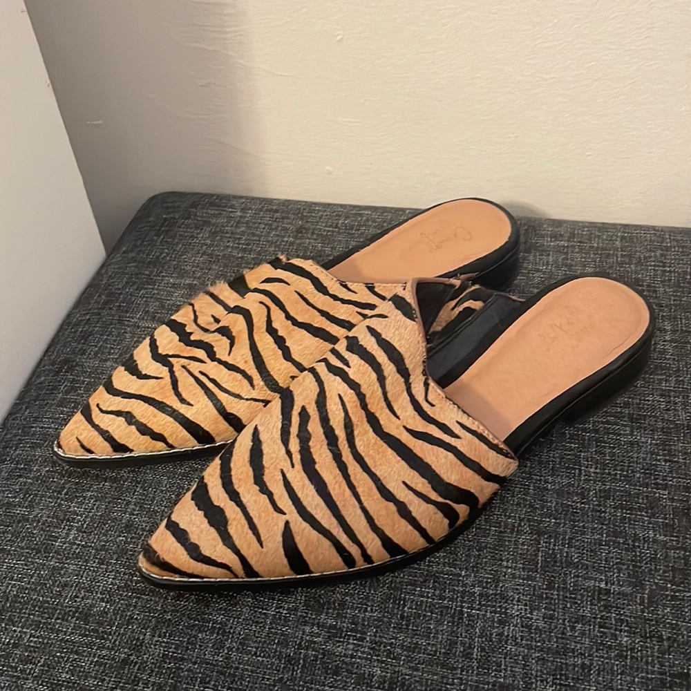 Tiger striped mules